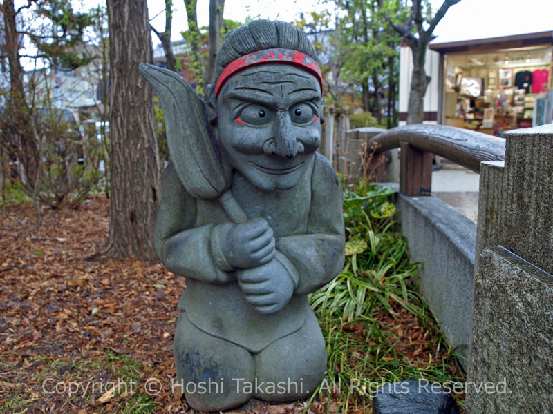 晴明神社の式神の石像