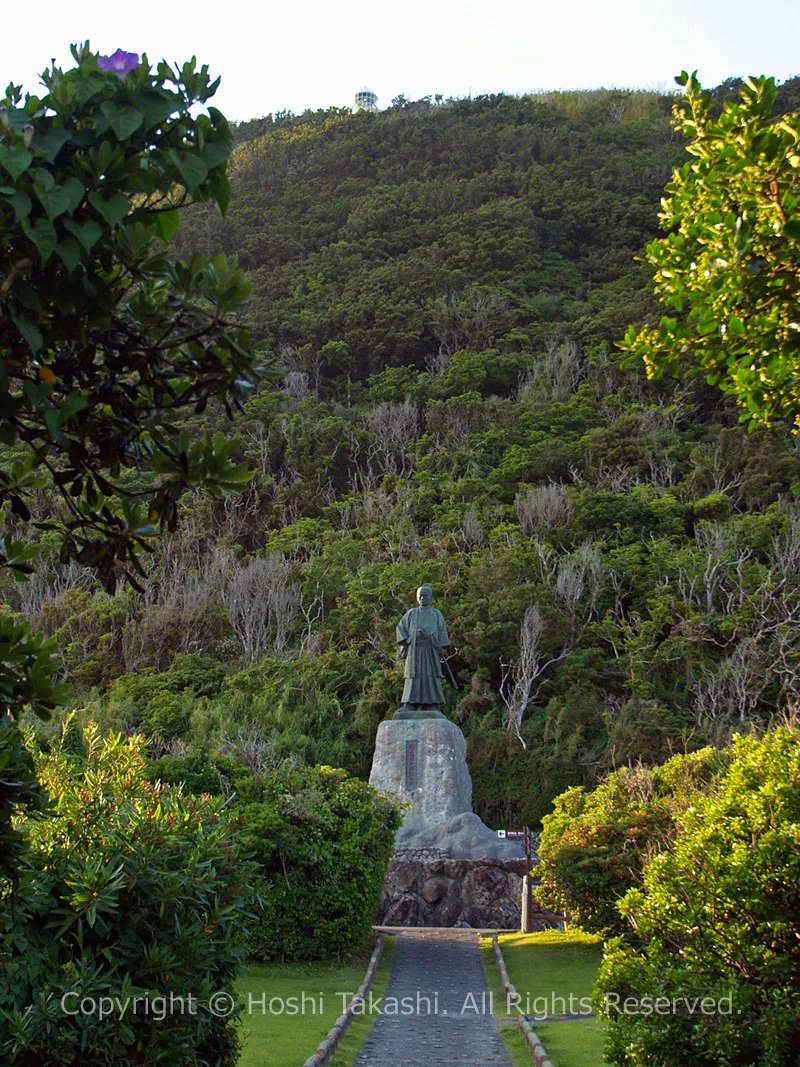 中岡慎太郎像